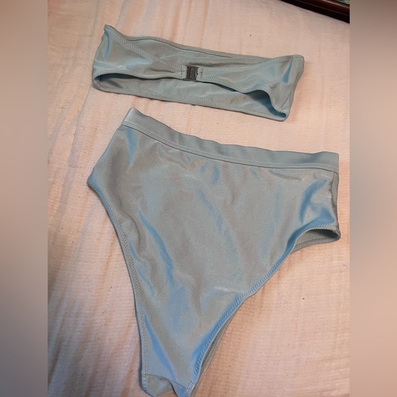 White Fox Boutique bikini - Picture 2 of 2